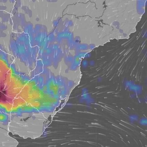 Sistema de baixa pressão, calor e umidade viram “combo” para temporais e ventos fortes em SC