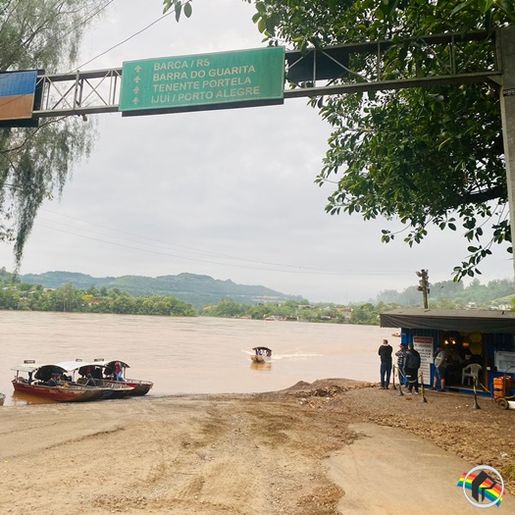 Travessia de balsa é interrompida em Itapiranga