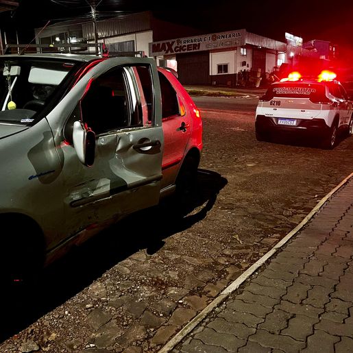 Colisão entre carro e moto na Willy Barth deixa mulher ferida em SMOeste