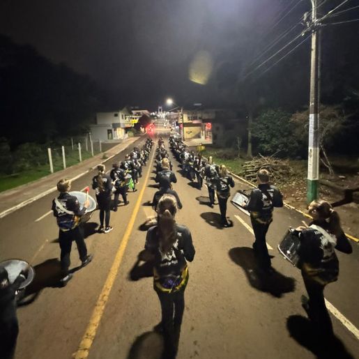 Aniversário de Iporã do Oeste de 36 anos inicia com Alvorada