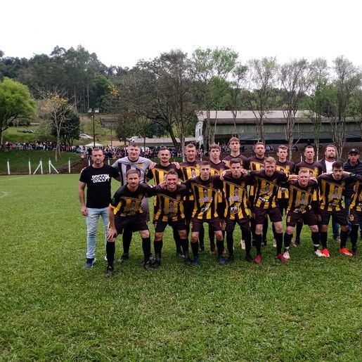 Penharol sofre, mas vence no Municipal de Itapiranga