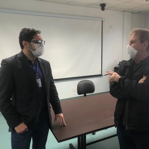 Deputado e lideranças anunciam liberação de R$ 500 mil para hospital