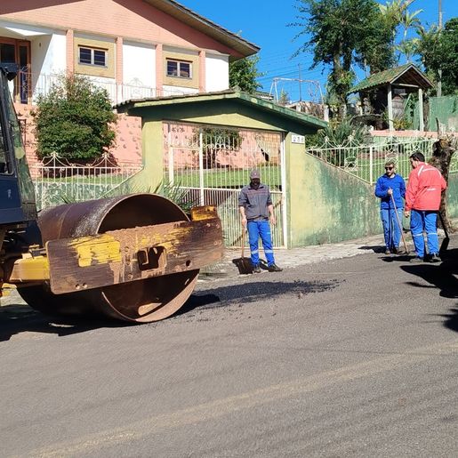 SEMAE conclui nova etapa de operação tapa-buraco no centro de São José do Cedro
