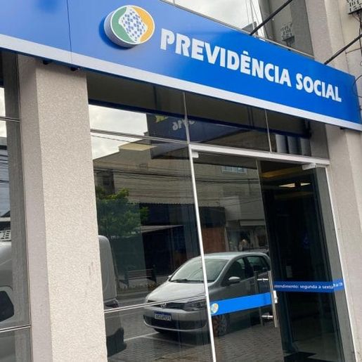 Justiça bloqueia R$ 2,8 bilhões de investigados por fraudes no INSS