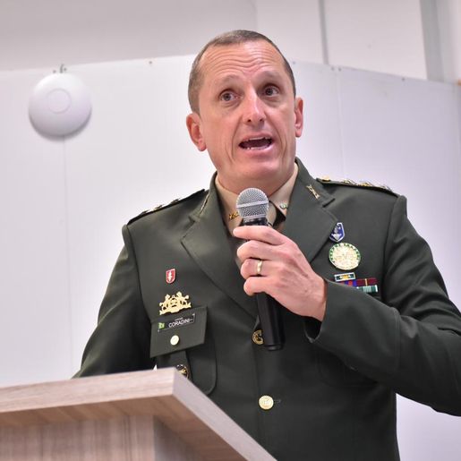 Câmara de Vereadores realiza Sessão Solene em homenagem aos 183 anos do 14º RCMec