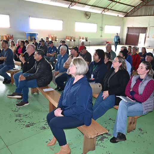 Projeto Fala Descanso leva o gabinete do prefeito mais próximo das comunidades