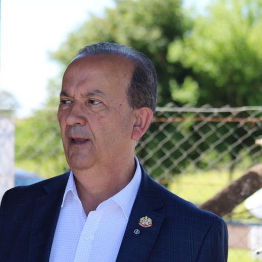 Governador faz escala em SMO antes de seguir para compromissos no Oeste