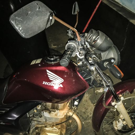 Mulher fica ferida ao colidir na lateral de carro em São Miguel do Oeste