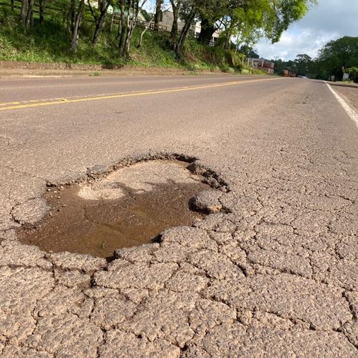 Obras na SC 163 sofrem nova paralisação em virtude de problemas mecânicos