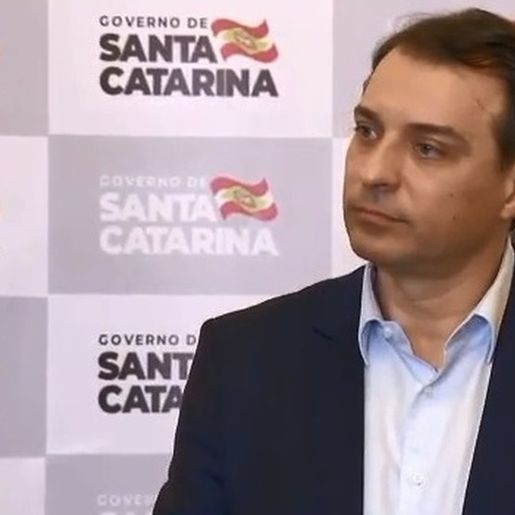 Governador de SC anuncia que está recuperado da Covid-19 e retoma agenda