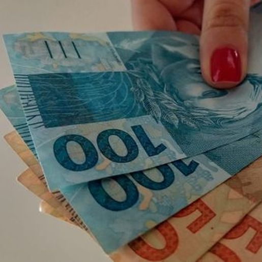 Auxílio Emergencial: Caixa começa a pagar nova parcela para inscritos via site e aplicativo