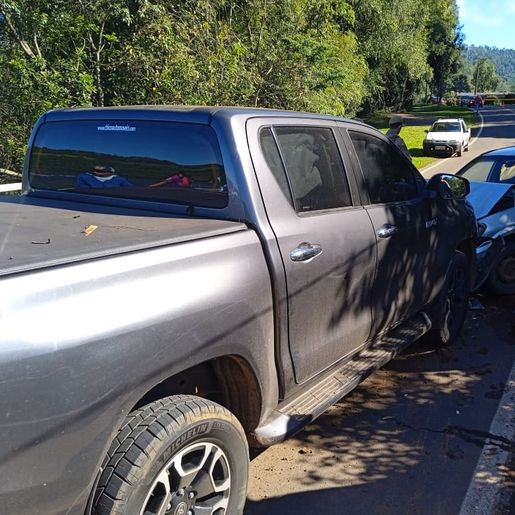 Colisão entre carros deixa dois feridos no interior de Itapiranga