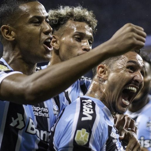 Com gol nos acréscimos, Grêmio vence o Inter na Arena em 1º Gre-Nal de Suárez