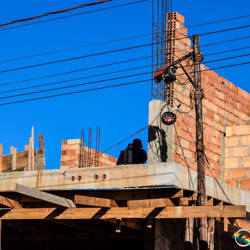 VÍDEO: Mesmo com redes sociais, rádio segue presente na vida das pessoas