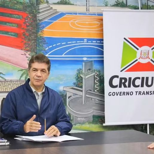 Prefeito de Criciúma é preso em operação que investiga crimes envolvendo serviço funerário