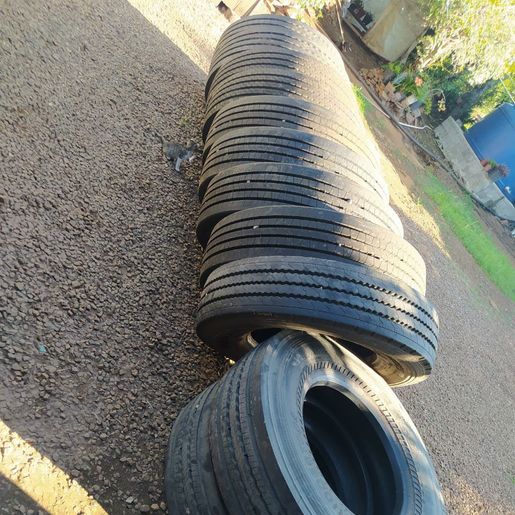 Polícia encontra 14 pneus do Paraguai no interior de Descanso