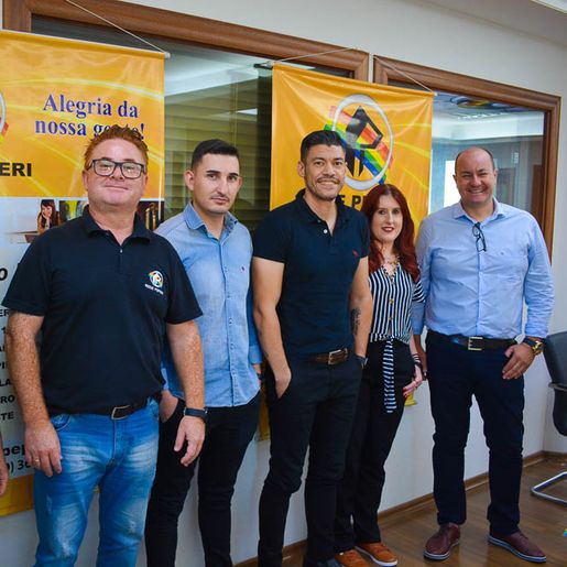 Peperi abre temporada de transmissões esportivas em dia de estreia do Guarani