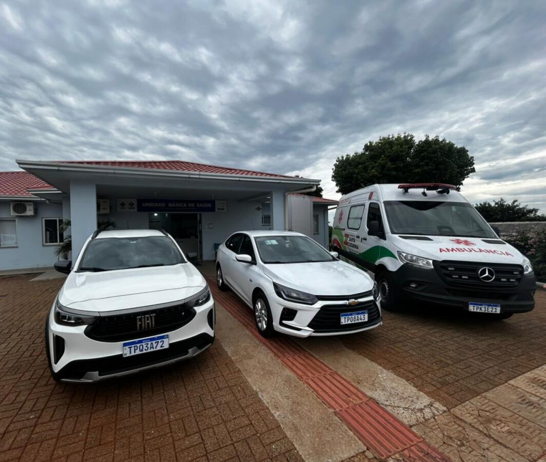 Com investimento de R$ 220 mil, Belmonte entrega novos carros para transporte de pacientes