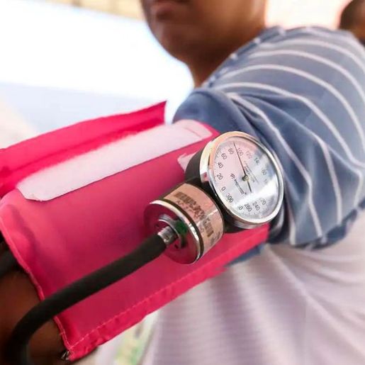 Ao menos 170 mil pessoas terão reajuste nos planos de saúde em SC