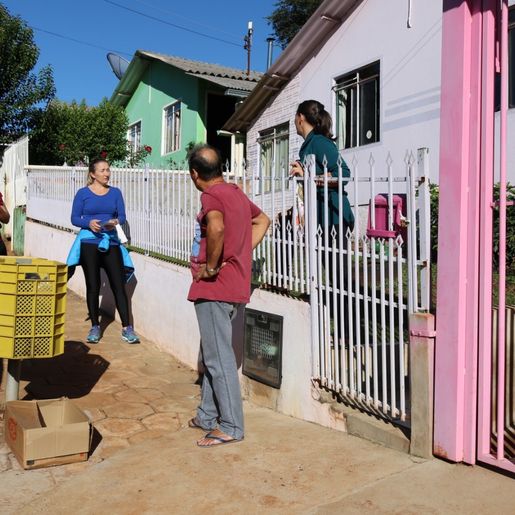 Mutirão de limpeza e de combate a dengue é realizado