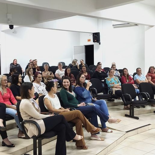 8º encontro do programa "Mulheres em Movimento" é nesta terça-feira