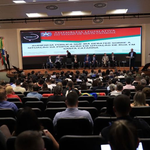 Com quase 10 mil pessoas em situação de rua em SC, Alesc debate soluções para o problema