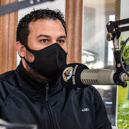 OUÇA: Peperi Debates fala sobre a evasão escolar no ensino médio