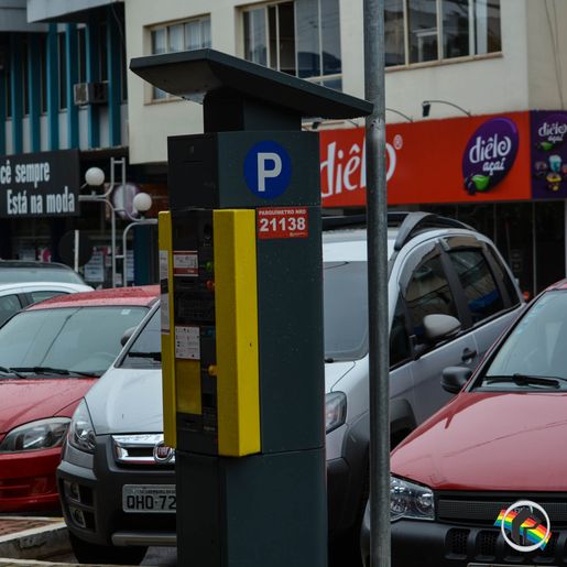 Empresa volta atrás e cobrança do estacionamento rotativo segue suspensa