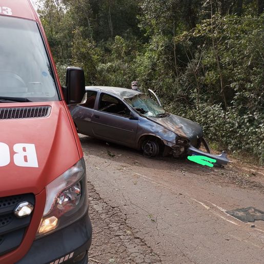 Saída de pista deixa um ferido na SC-161