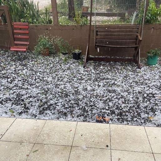 Chuva de granizo atinge municípios da região neste domingo