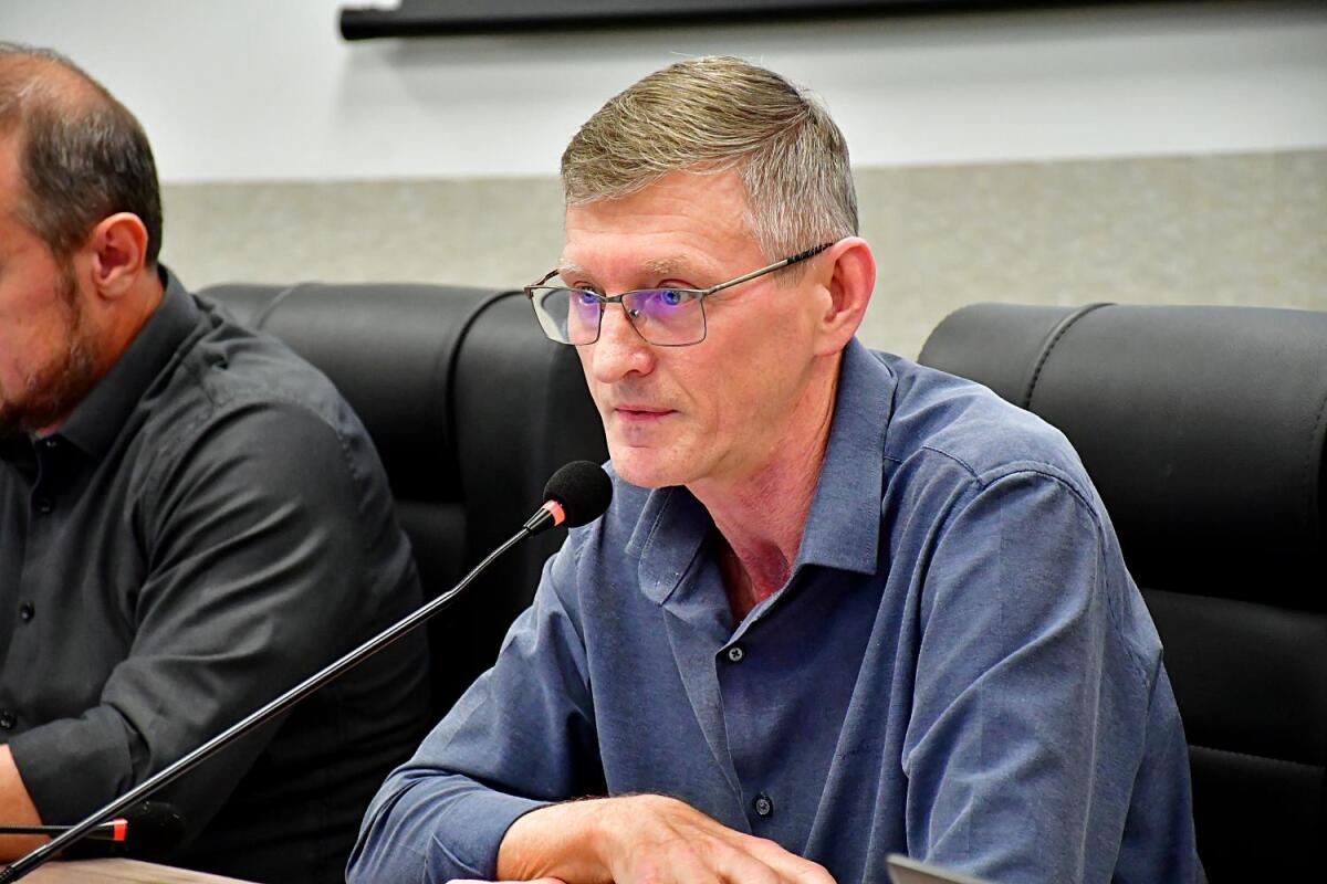 Vereador Adilson Pandolfo cobra detalhamento sobre recursos de outorga onerosa em SMO