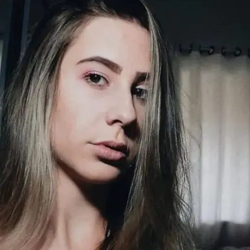 Filho desaparecido de mãe morta é localizado; suspeito está foragido