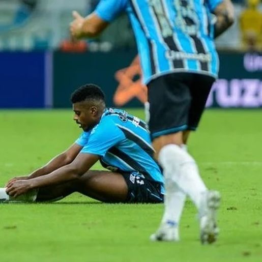 Grêmio perde para o Flamengo e recebe muitas vaias na Arena