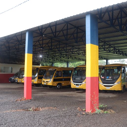 Administração Municipal inaugura barracão da garagem do transporte escolar
