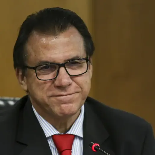 Ministro reforça intenção de isentar quem ganha até R$ 5 mil do Imposto de Renda