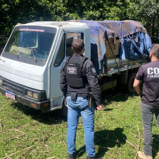 Polícia apreende carga ilegal de cigarros e armas em Dionísio Cerqueira