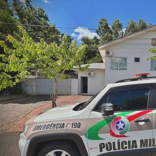 Discussão entre pai e filho termina em agressões no centro de São José do Cedro