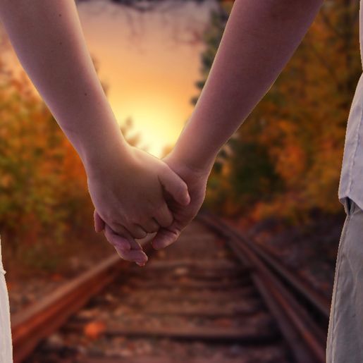 Deputados aprovam projeto que cria o crime de 'estelionato sentimental'