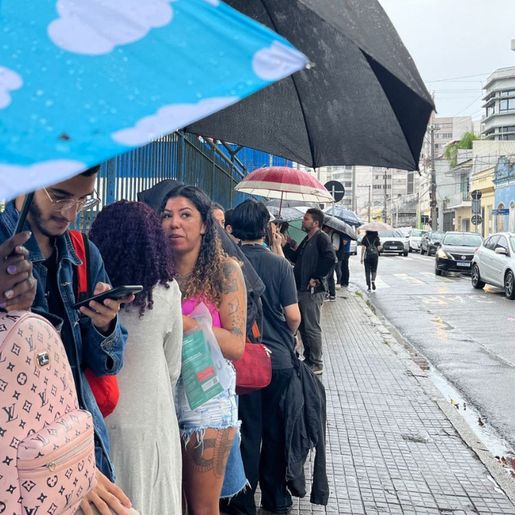 Estudantes de SC voltam às salas de aplicação no segundo dia de Enem 2024