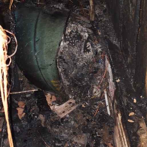 Aviário pega fogo em Palmitos e bombeiros controlam as chamas