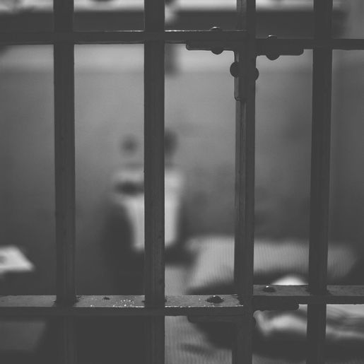 Idoso é condenado a 54 anos de prisão por estuprar três meninas em SC