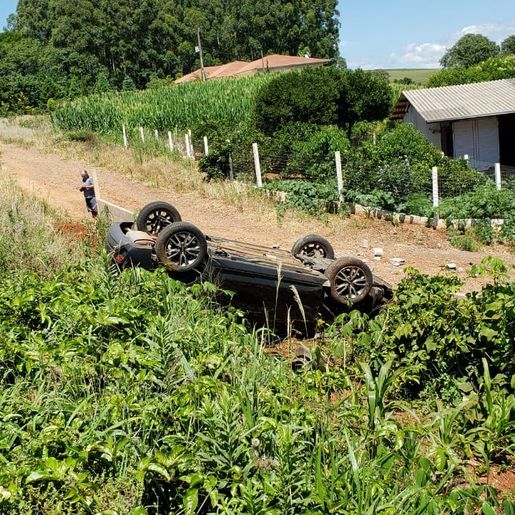 Dois acidentes quase ao mesmo tempo na SC 163