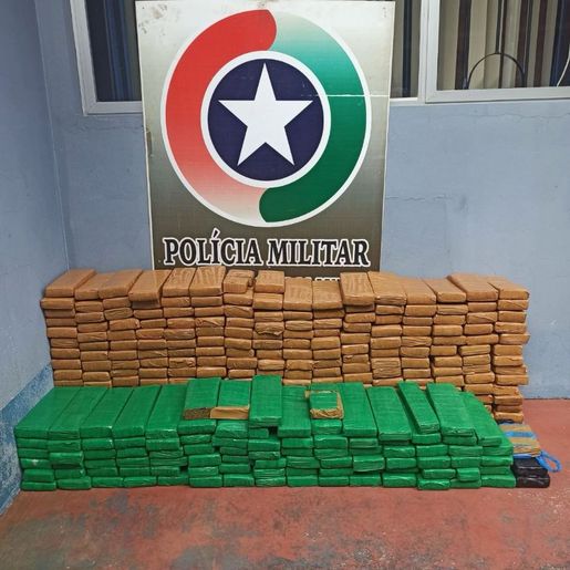 Mais de 270 kg de maconha são apreendidos em veículo abordado no Oeste