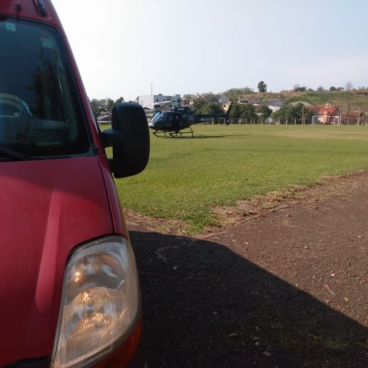 Homem sofre ferimentos graves ao ser atropelado por trator no interior de Cunha Porã