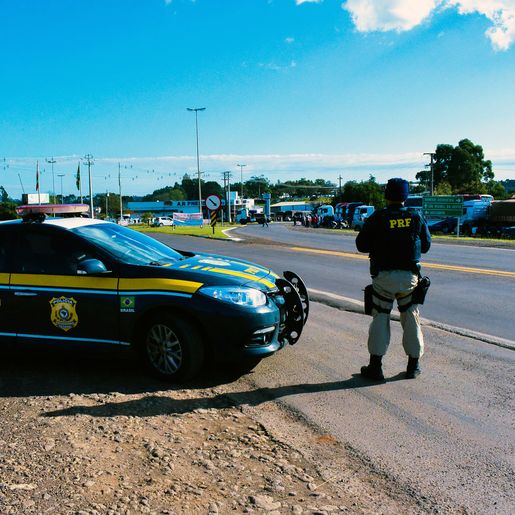Com coletes vencidos, PRF faz revezamento em Santa Catarina