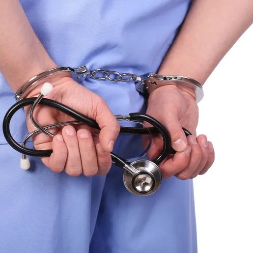 Médico é preso pelo crime de importunação sexual em Belmonte