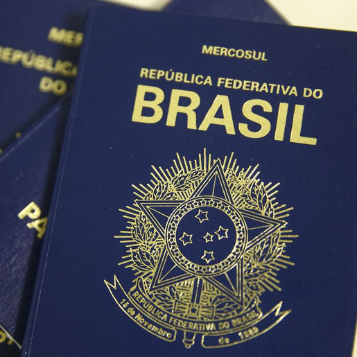 PF anuncia que emissão de passaportes está em processo de normalização