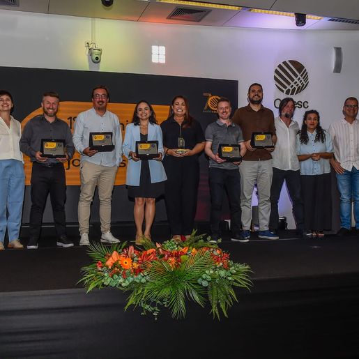 Rádio Peperi conquista 1º Prêmio Celesc de Jornalismo