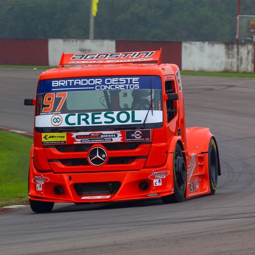 VÍDEO: Taio Agostini conquista segunda etapa da Fórmula Truck
