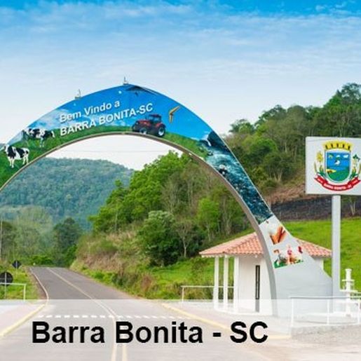 Com estiagem, Barra Bonita transporta água para moradores do interior